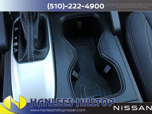 Used 2023 Nissan Frontier SV w/ SV Convenience Package image 17