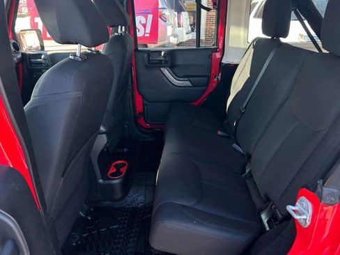 Used 2015 Jeep Wrangler Unlimited Sport w/ Quick Order Package 24S image 19
