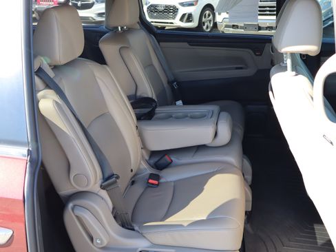 Used 2021 Honda Odyssey Touring image 34