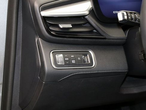 Certified 2025 Buick Enclave Avenir w/ Super Cruise Package image 24