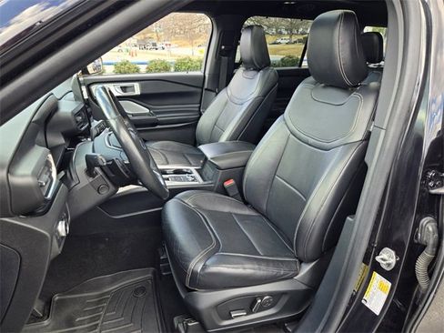 Used 2020 Ford Explorer ST w/ ST Street Pack image 9