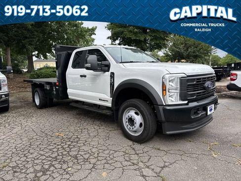 New 2025 Ford F450 XL image 2