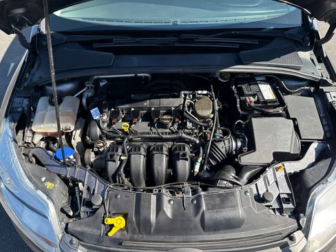 Used 2014 Ford Focus SE FWD image 16