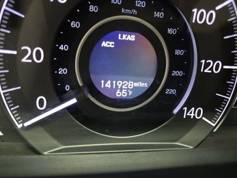 Used 2016 Honda CR-V Touring image 10