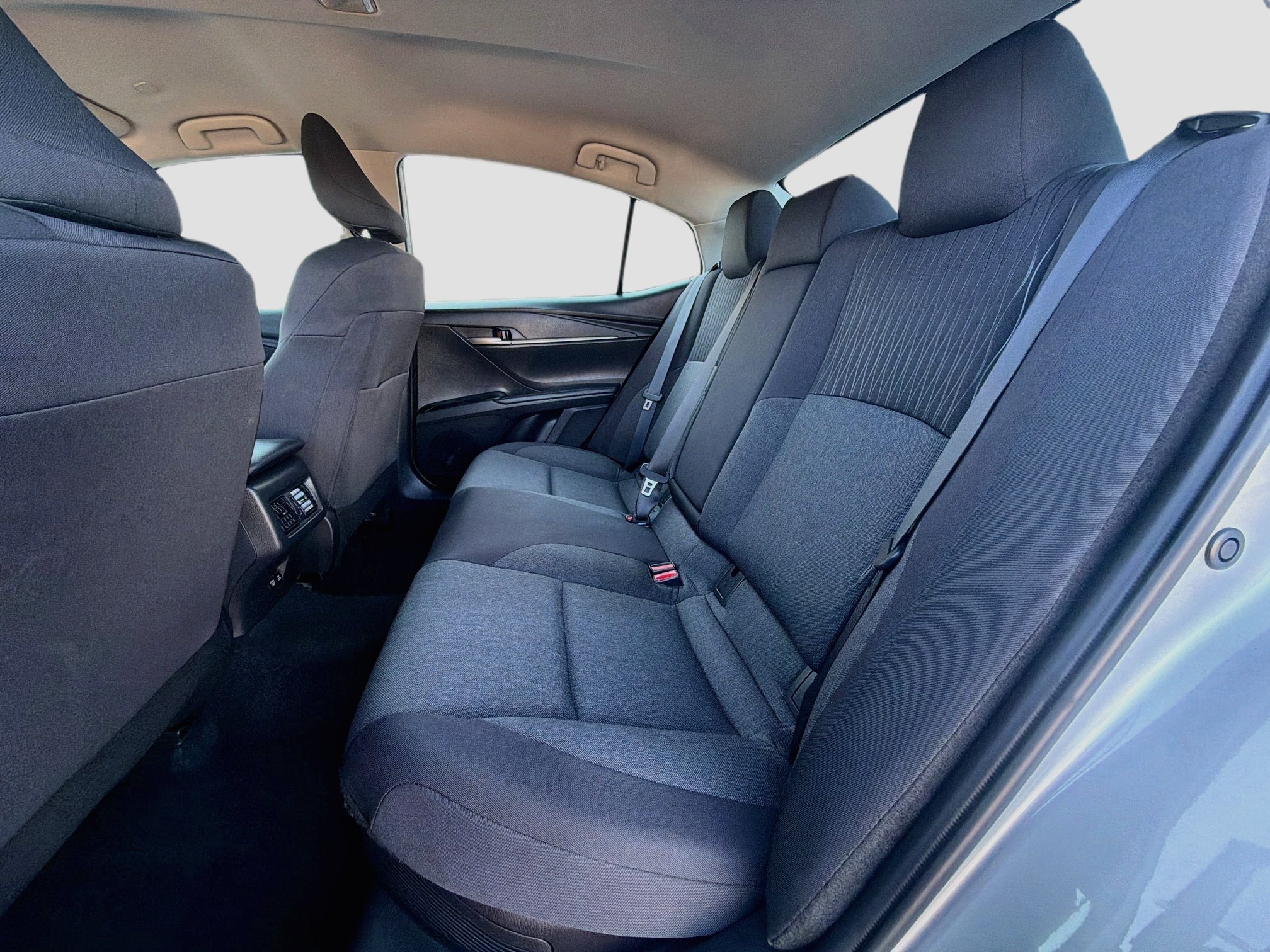 Used 2026 Toyota Camry LE FWD image 28