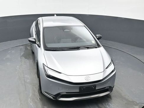 Used 2025 Toyota Prius XLE image 44