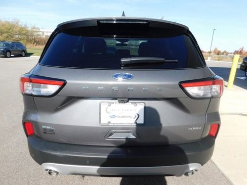 Used 2022 Ford Escape SEL w/ Technology Package image 3