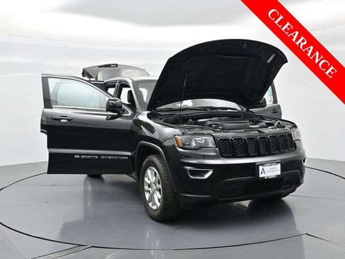 Used 2022 Jeep Grand Cherokee Laredo X image 46
