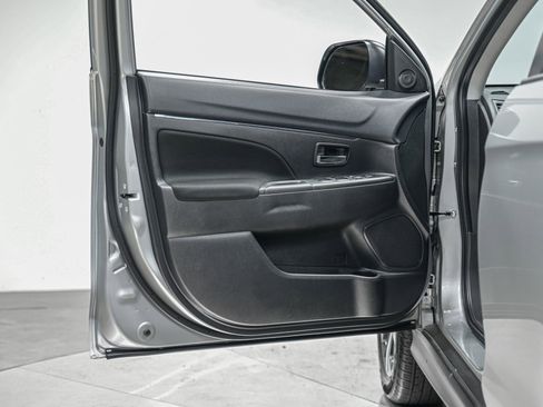 Used 2024 Mitsubishi Outlander Sport ES image 15