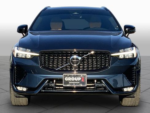 Used 2025 Volvo XC60 B5 Ultra w/ Protection Package Premier AWD/4WD image 4