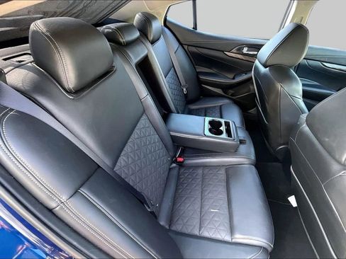 Used 2017 Nissan Maxima Platinum FWD image 23