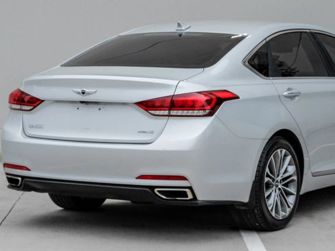 Used 2016 Hyundai Genesis 3.8 AWD/4WD image 5
