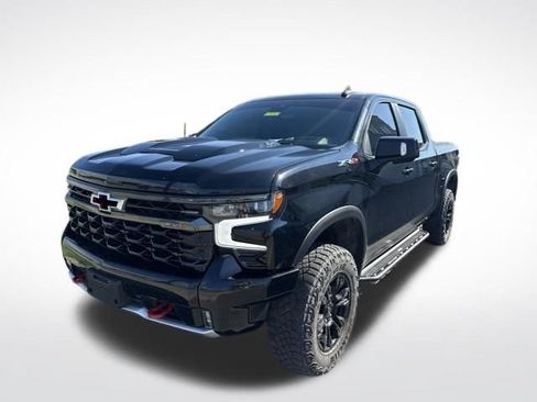 Used 2023 Chevrolet Silverado 1500 ZR2 w/ Technology Package AWD/4WD image 1