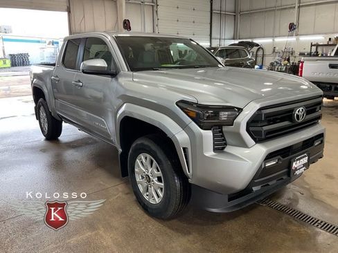 New 2026 Toyota Tacoma SR5 image 1