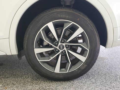 Used 2023 Audi Q5 2.0T Premium Plus AWD/4WD image 11