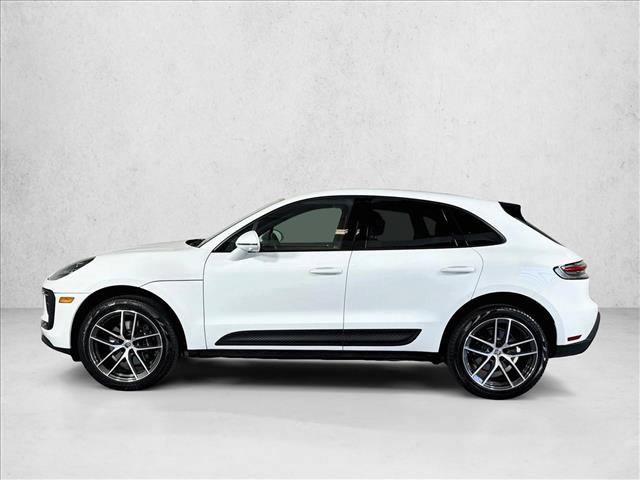Certified 2026 Porsche Macan AWD/4WD image 2