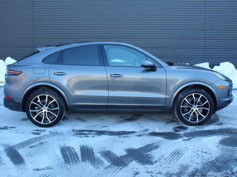 Certified 2023 Porsche Cayenne Coupe image 9