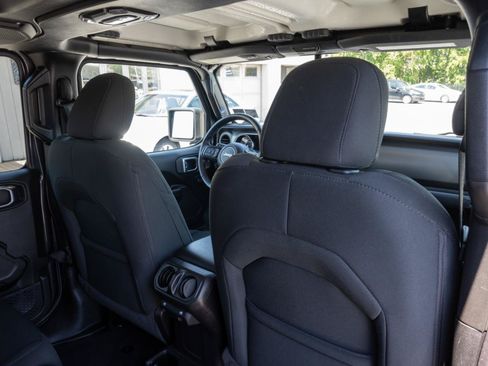 Used 2021 Jeep Gladiator Sport AWD/4WD image 30