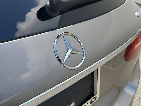 Used 2019 Mercedes-Benz GLC 300 4MATIC w/ Premium Package image 25