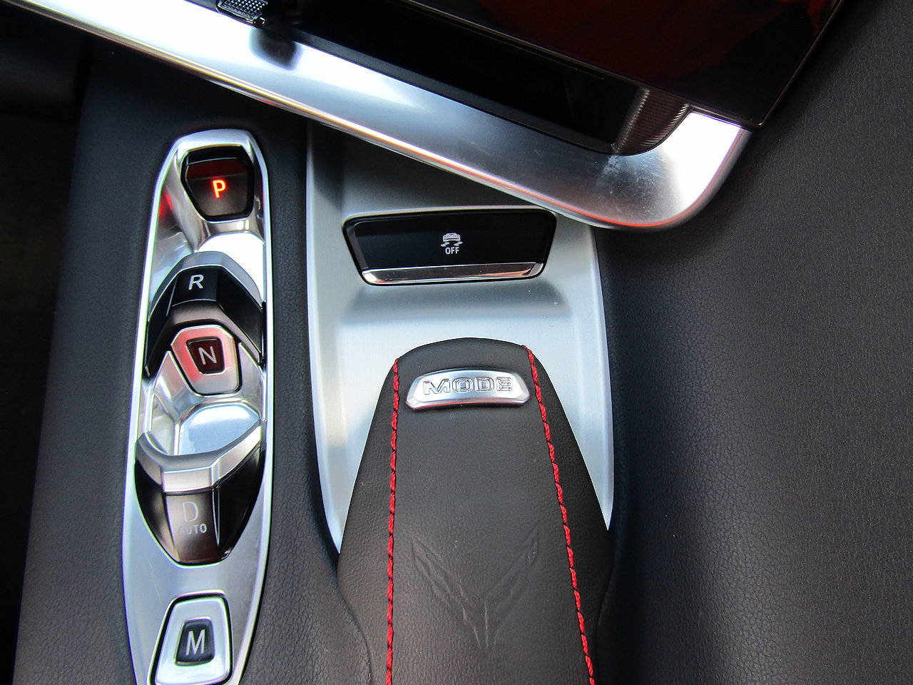 Used 2024 Chevrolet Corvette Z06 RWD image 18