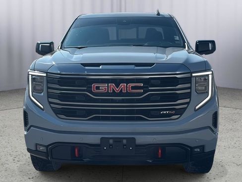 Used 2024 GMC Sierra 1500 AT4 w/ AT4 Premium Package image 9