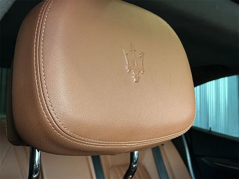 Used 2018 Maserati Ghibli image 28