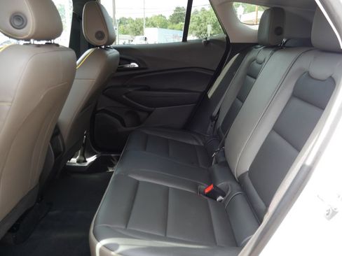 Used 2024 Chevrolet Trax ACTIV w/ Driver Confidence Package FWD image 14