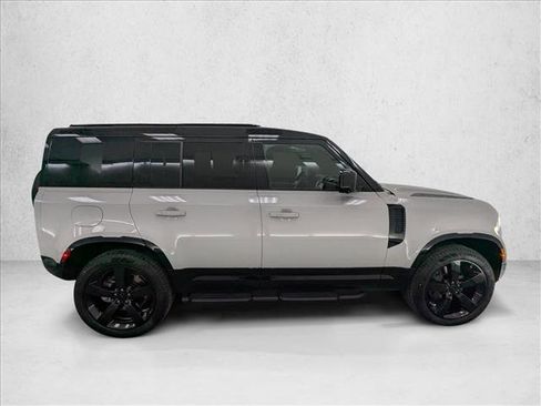 New 2026 Land Rover Defender 110 X-Dynamic SE AWD/4WD image 5