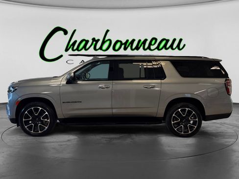 Used 2023 Chevrolet Suburban RST w/ Luxury Package AWD/4WD image 2