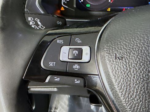 Used 2020 Volkswagen Tiguan SEL w/ 3rd Row Seat Package image 14