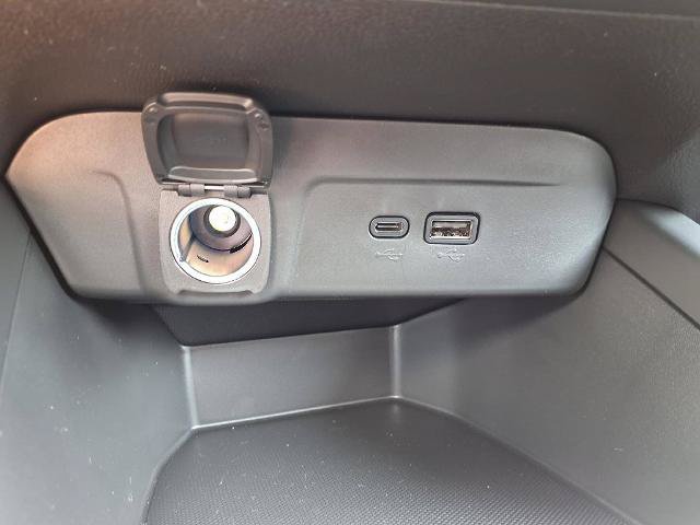 New 2026 Chevrolet Trax LS w/ LS Convenience Package FWD image 29