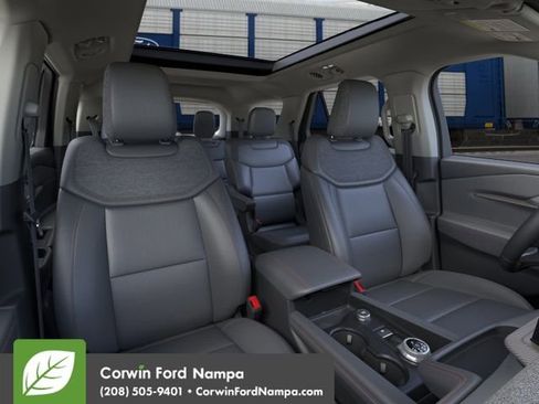 New 2026 Ford Explorer Active AWD/4WD image 10