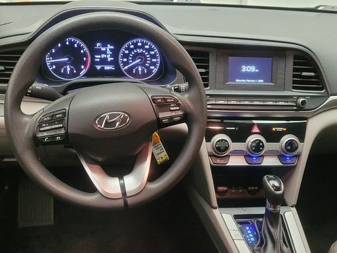 Used 2019 Hyundai Elantra SE image 22