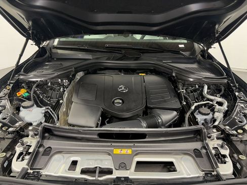 Used 2025 Mercedes-Benz GLC 350e GLC 350e w/ AMG Line image 38