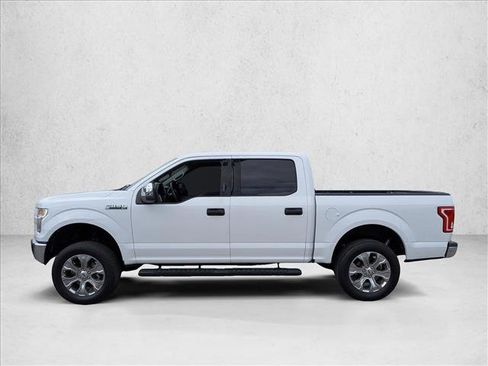 Used 2017 Ford F150 XLT RWD image 8