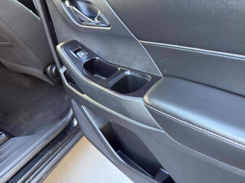 Used 2018 Chevrolet Traverse LS image 55