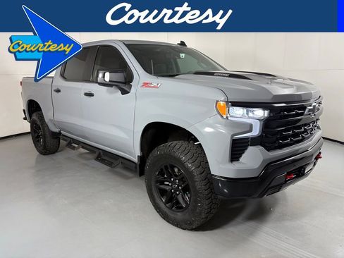 Used 2024 Chevrolet Silverado 1500 LT Trail Boss w/ Convenience Package II AWD/4WD image 1
