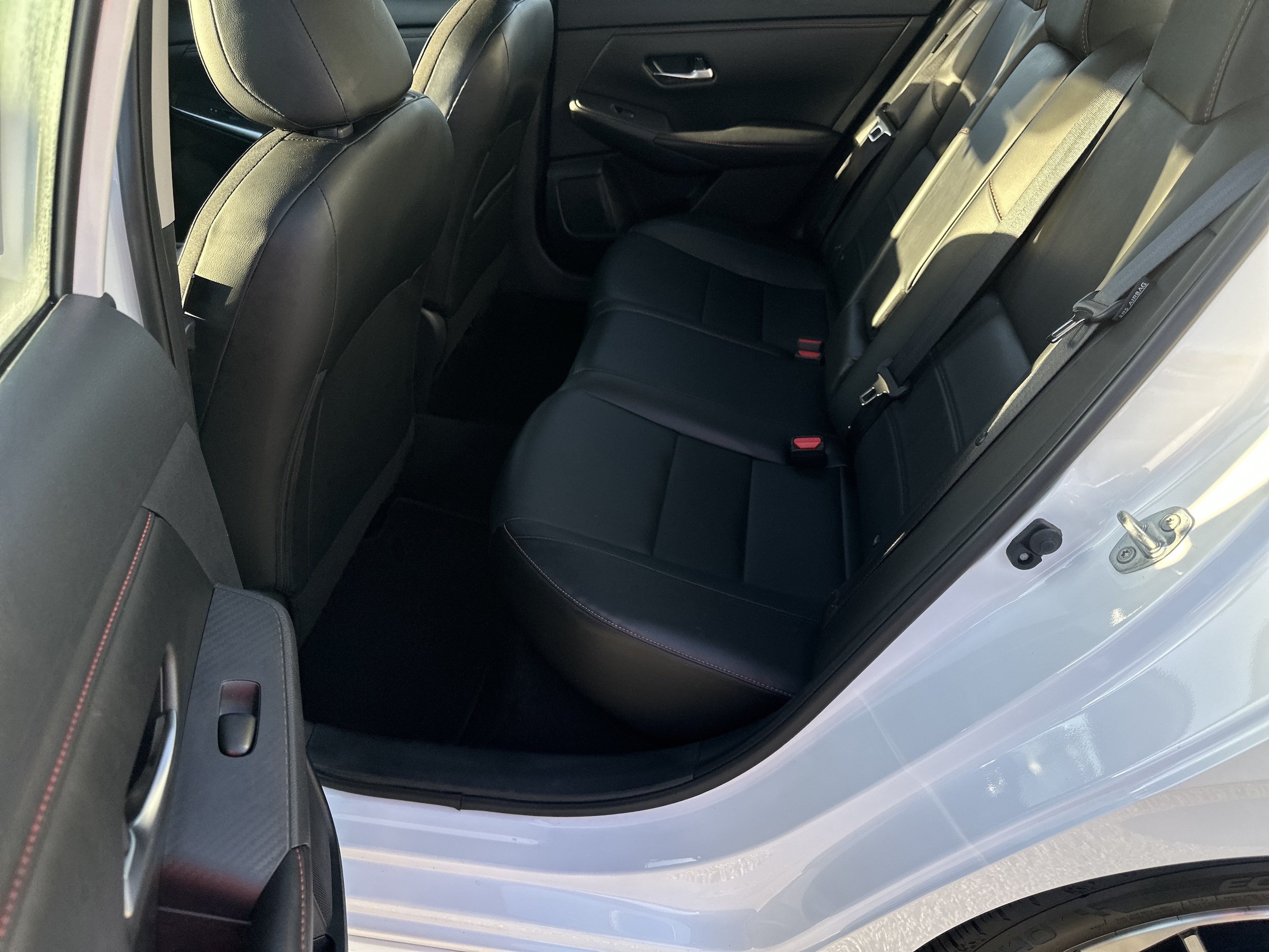 Used 2025 Nissan Sentra SR w/ SR Premium Package FWD image 20