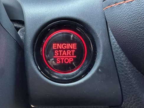Used 2025 Honda HR-V Sport image 26