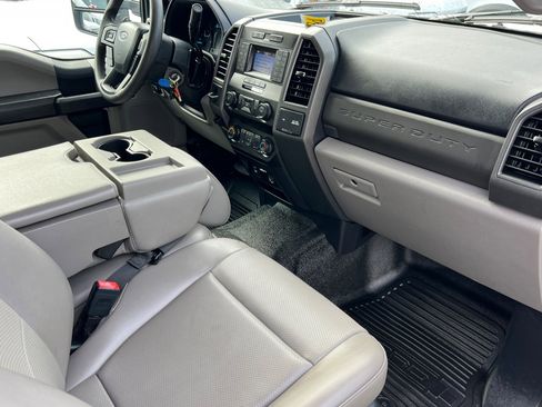 Used 2020 Ford F550 2WD Crew Cab Super Duty image 16