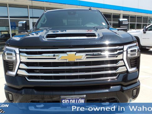 Used 2024 Chevrolet Silverado 2500 High Country image 9