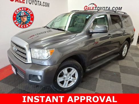 Used 2016 Toyota Sequoia SR5 AWD/4WD image 1