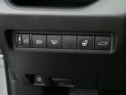 Certified 2021 Toyota RAV4 XLE w/ Convenience Package AWD/4WD image 27