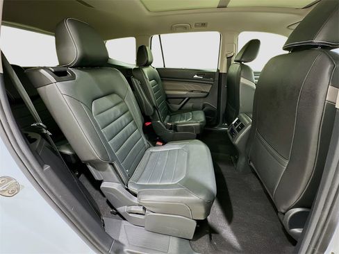 Used 2023 Volkswagen Atlas SEL Premium image 30