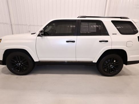 Used 2019 Toyota 4Runner Limited AWD/4WD image 7