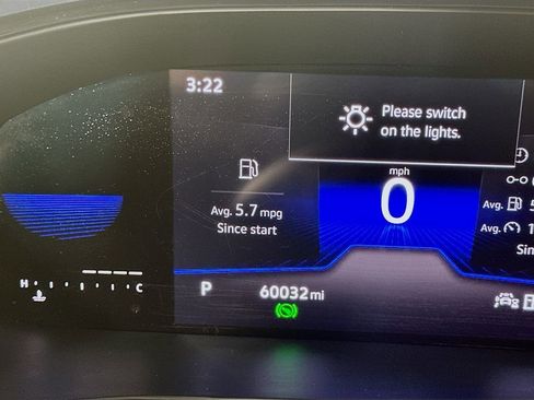 Used 2023 Volkswagen Taos SE image 12