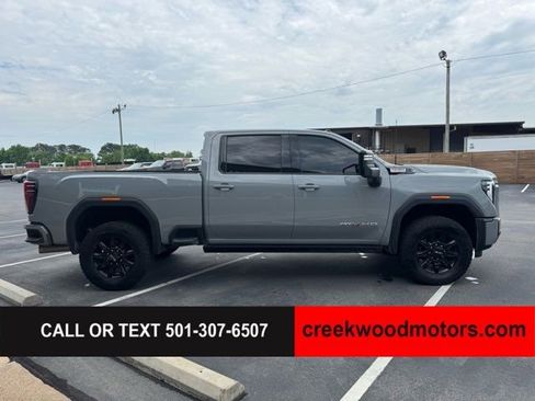 Used 2025 GMC Sierra 2500 AT4 w/ AT4 Premium Plus Package AWD/4WD image 7