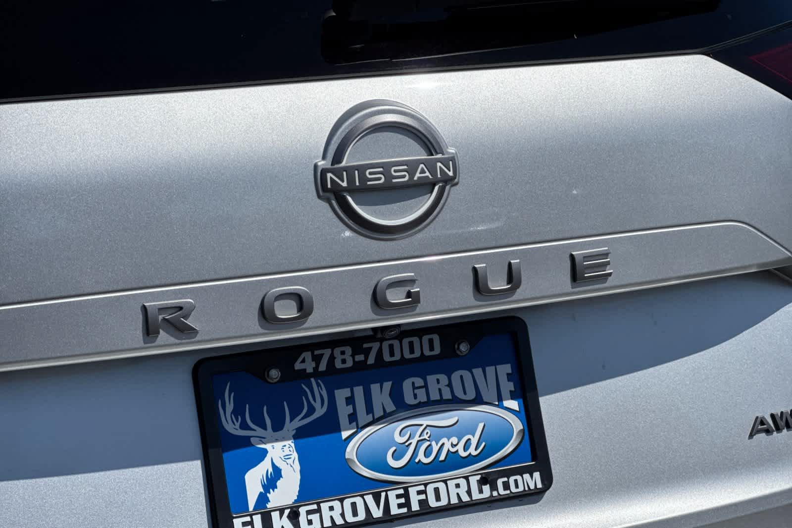 Used 2025 Nissan Rogue SV AWD/4WD image 27