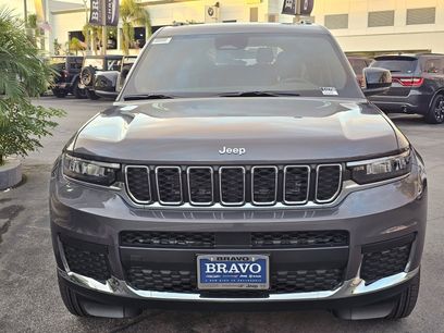 New 2025 Jeep Grand Cherokee L Laredo