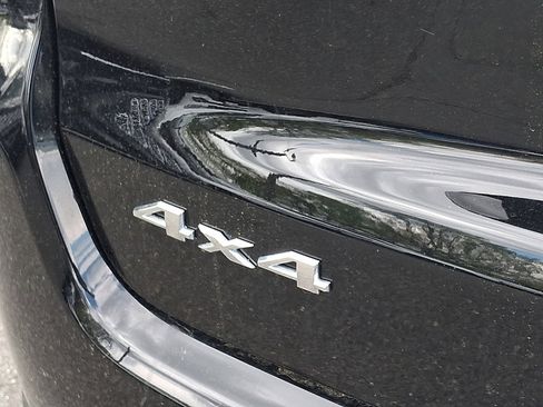 Used 2022 Jeep Compass Limited image 17